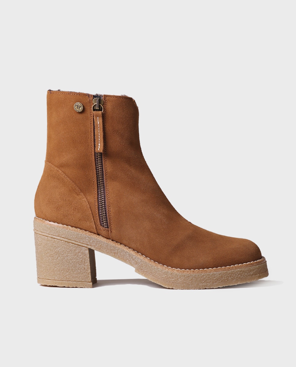 Botins de Camurça com Fecho Zip Castanho-1