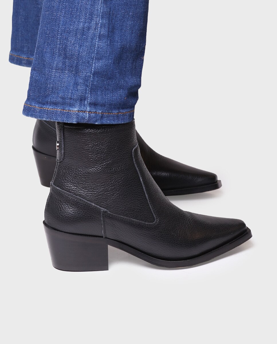 Botins de Pele com Fecho Zip Preto-4