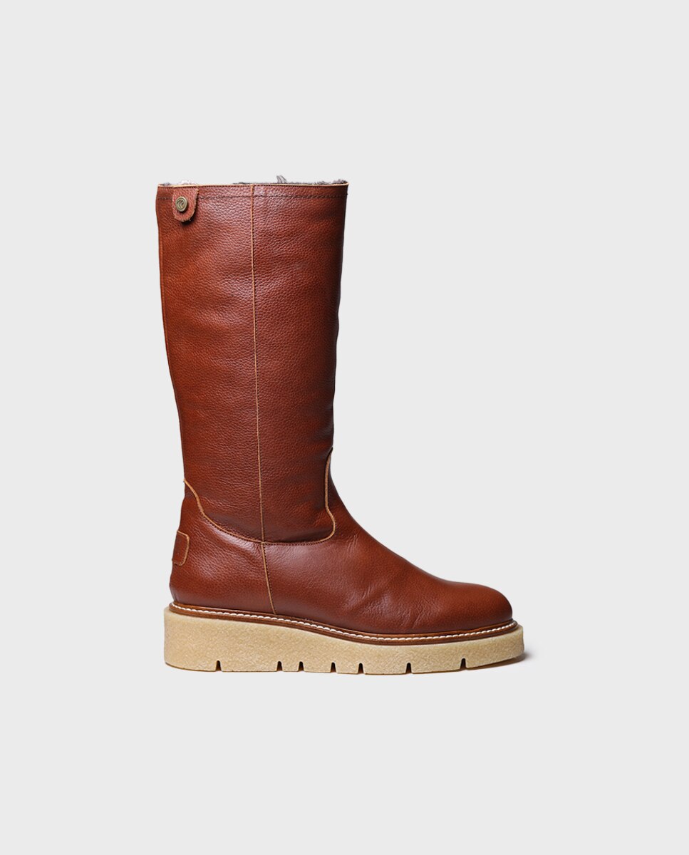 Imagem 0 de Botas de Pele com Plataforma