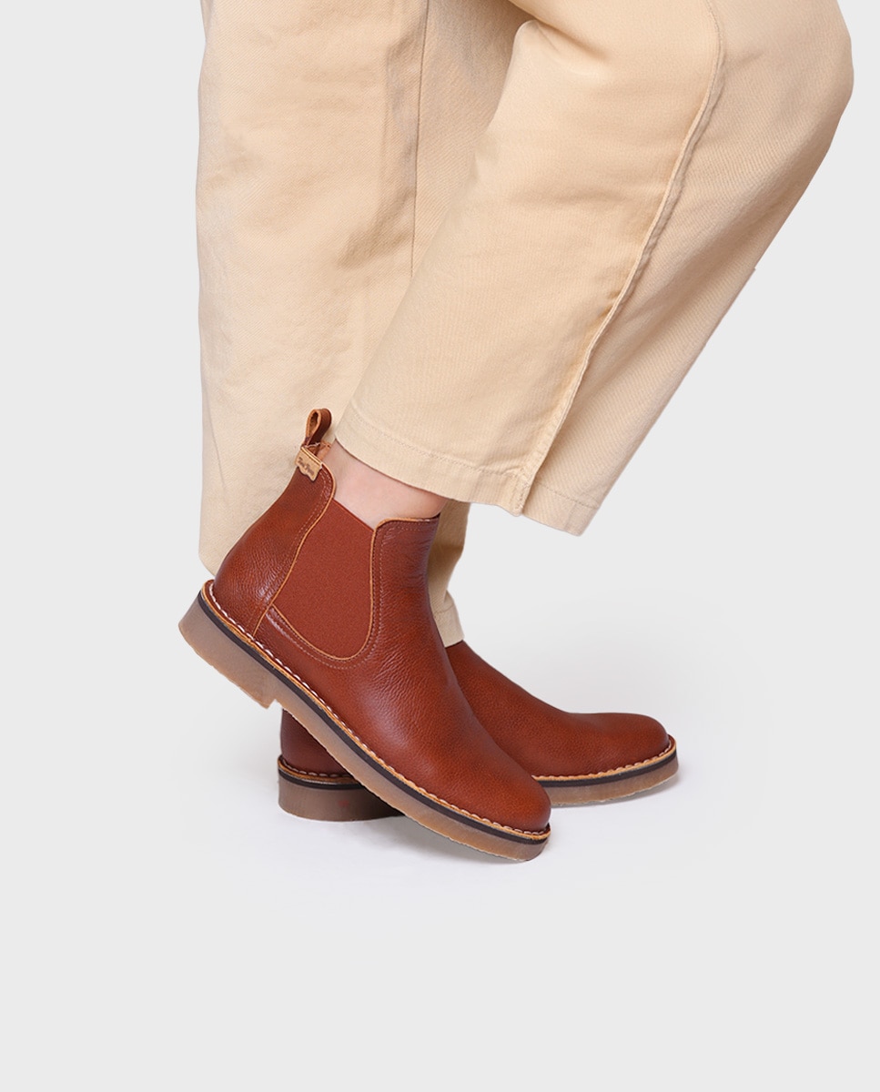 Botins de Pele com Elásticos Castanho-claro-4