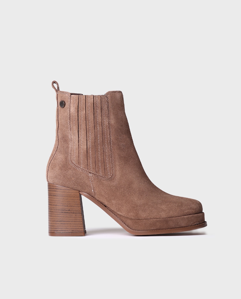 Botins de Salto em Camurça Taupe-1