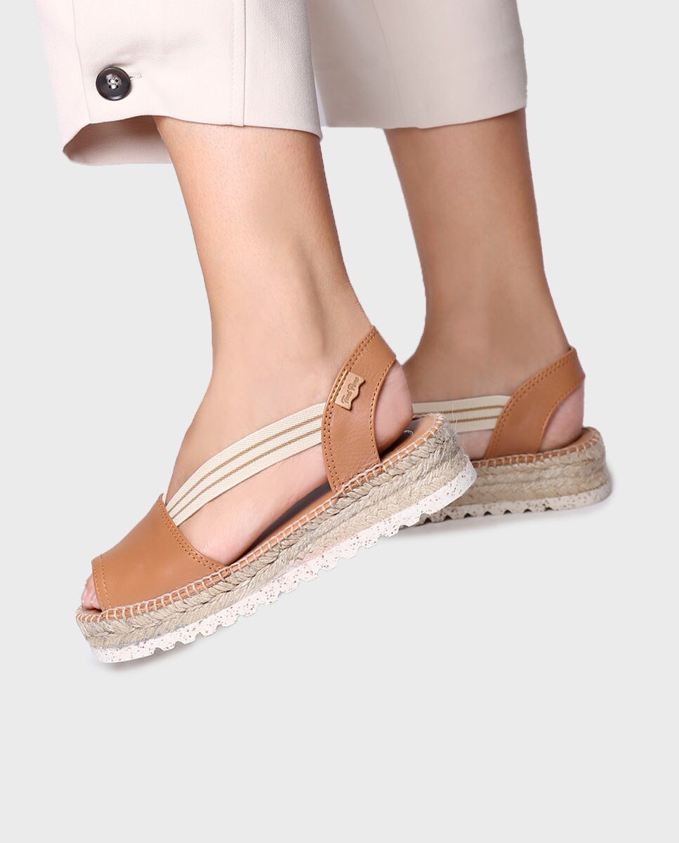 Alpercatas de Cunha em Pele com Elásticos Castanho-4