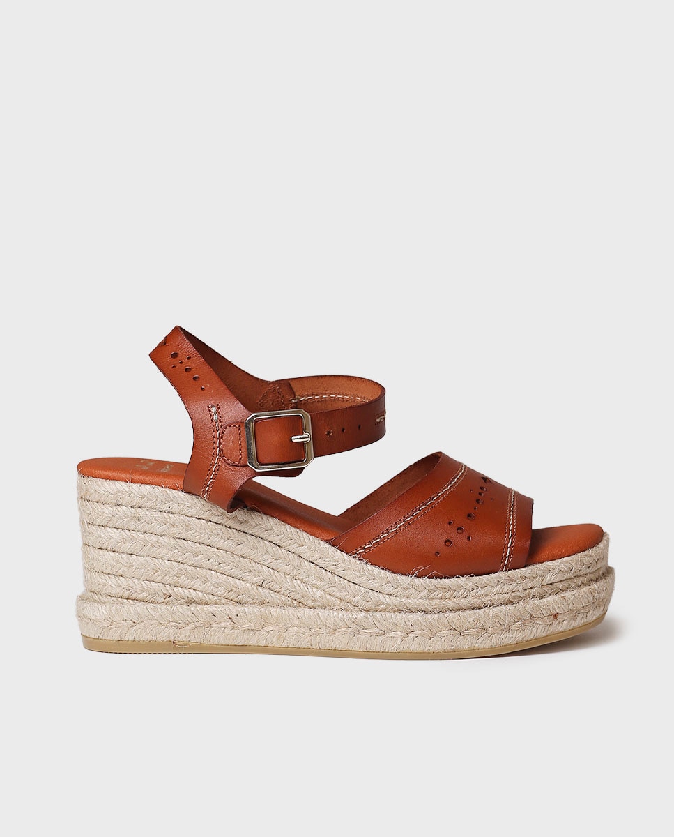 Alpercatas de Cunha em Pele com Fivela Castanho-1