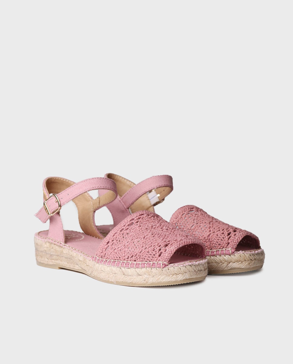 Sandálias Rasas de Tecido com Fivela Rosa-2