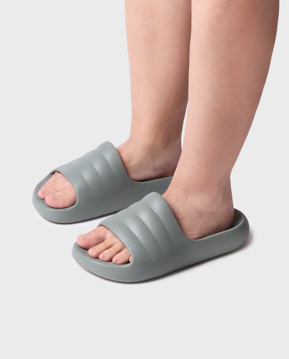 Chinelos Rasos de Borracha Eva Verde-4