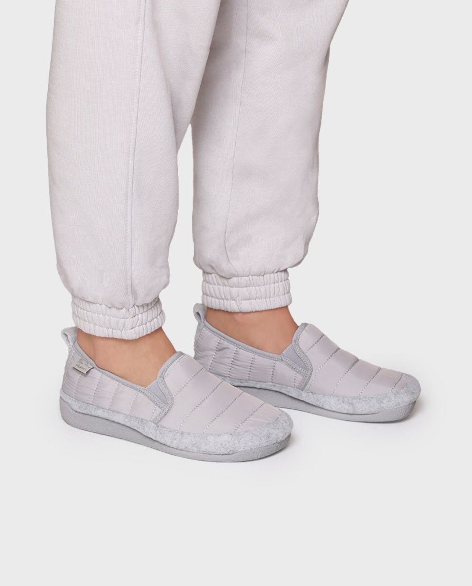 Pantufas Fechadas de Feltro Cinzento-claro-4