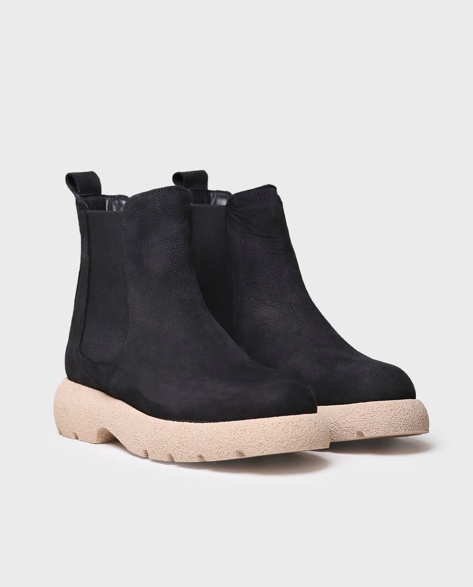 Botins de Pele com Elásticos Preto-2