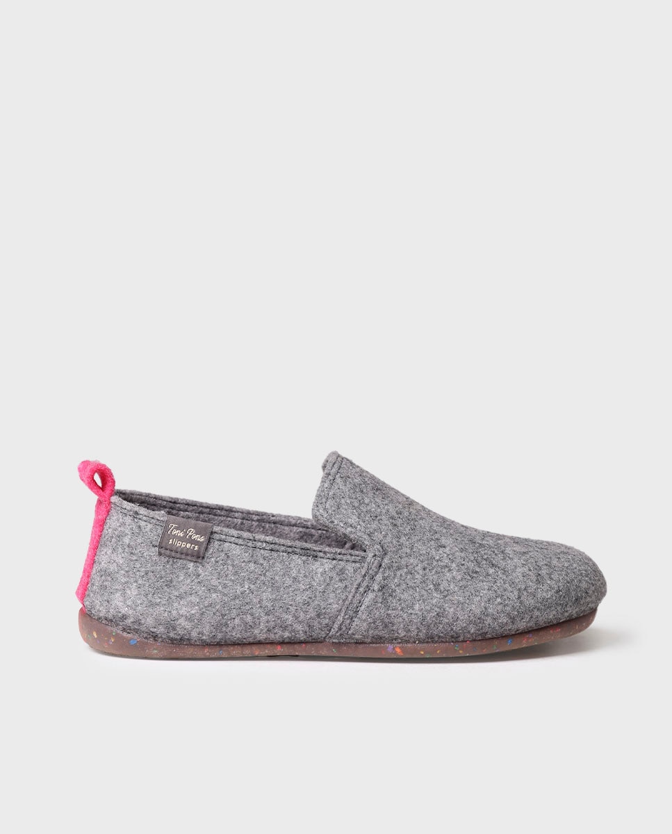 Imagem 0 de Pantufas Fechadas de Feltro Reciclado