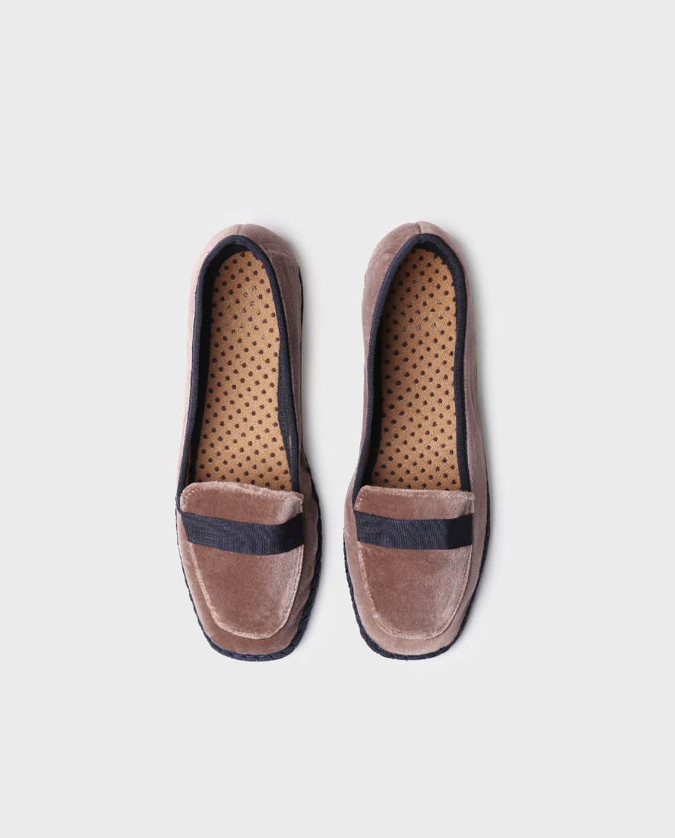 Mocassins Rasos de Veludo Taupe-3