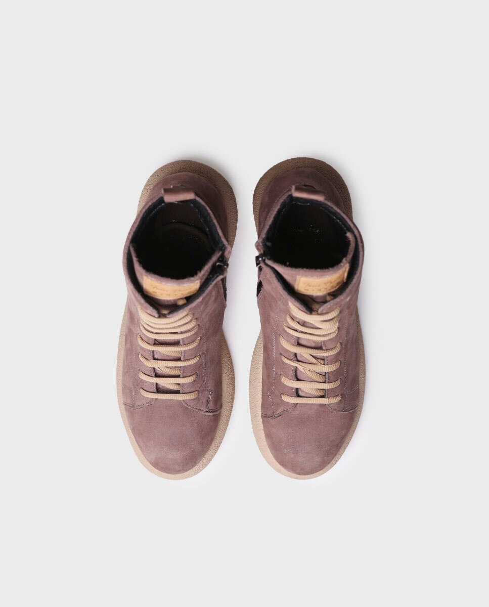 Botins de Pele com Cordões Taupe-3
