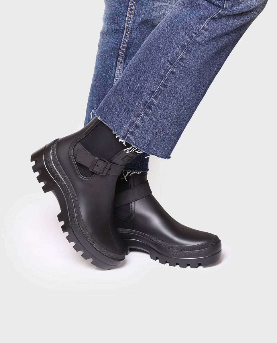 Botins de Água com Plataforma Preto-4