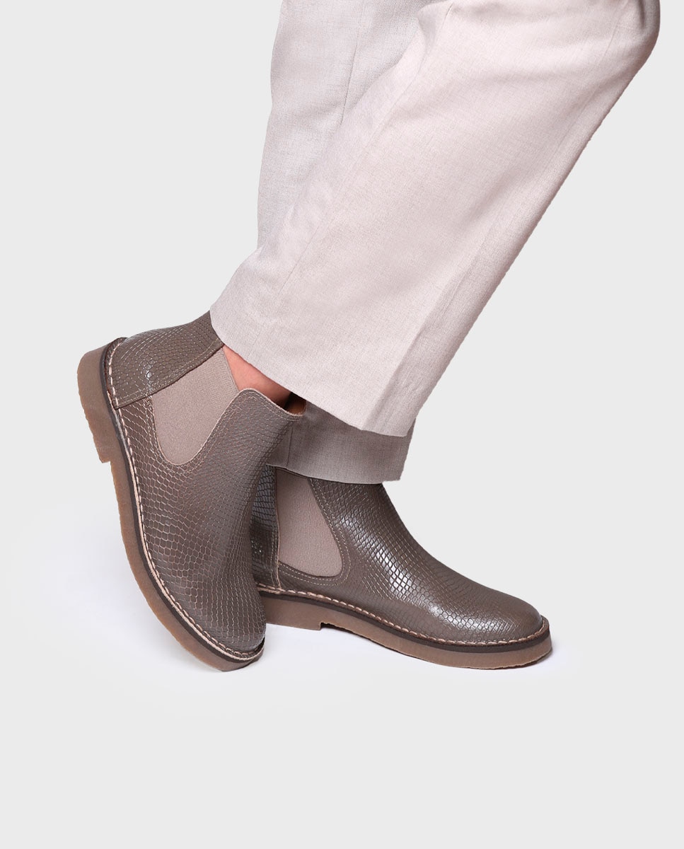 Botins de Pele com Elásticos Taupe-4