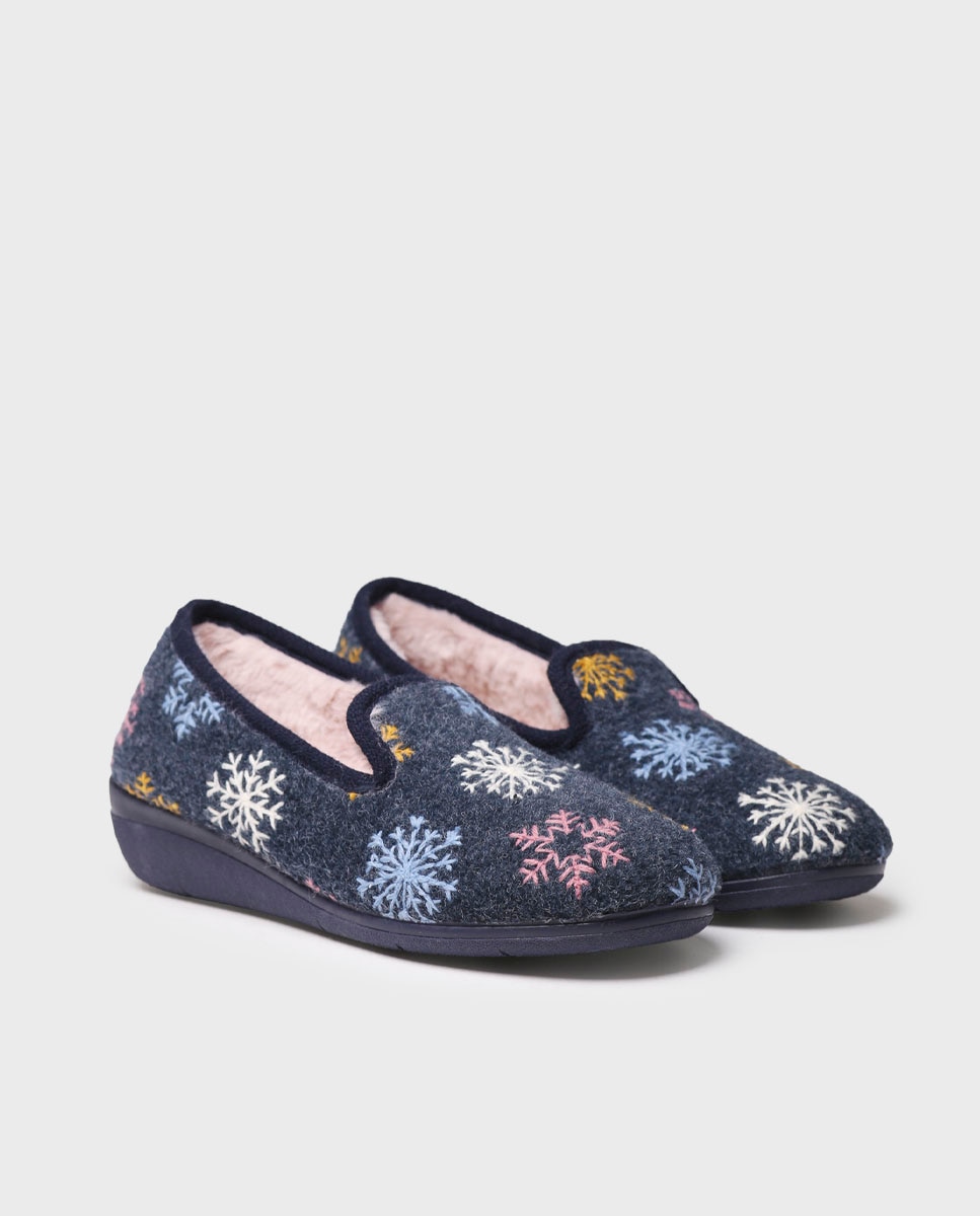 Pantufas Fechadas com Bordado Azul-marinho-2