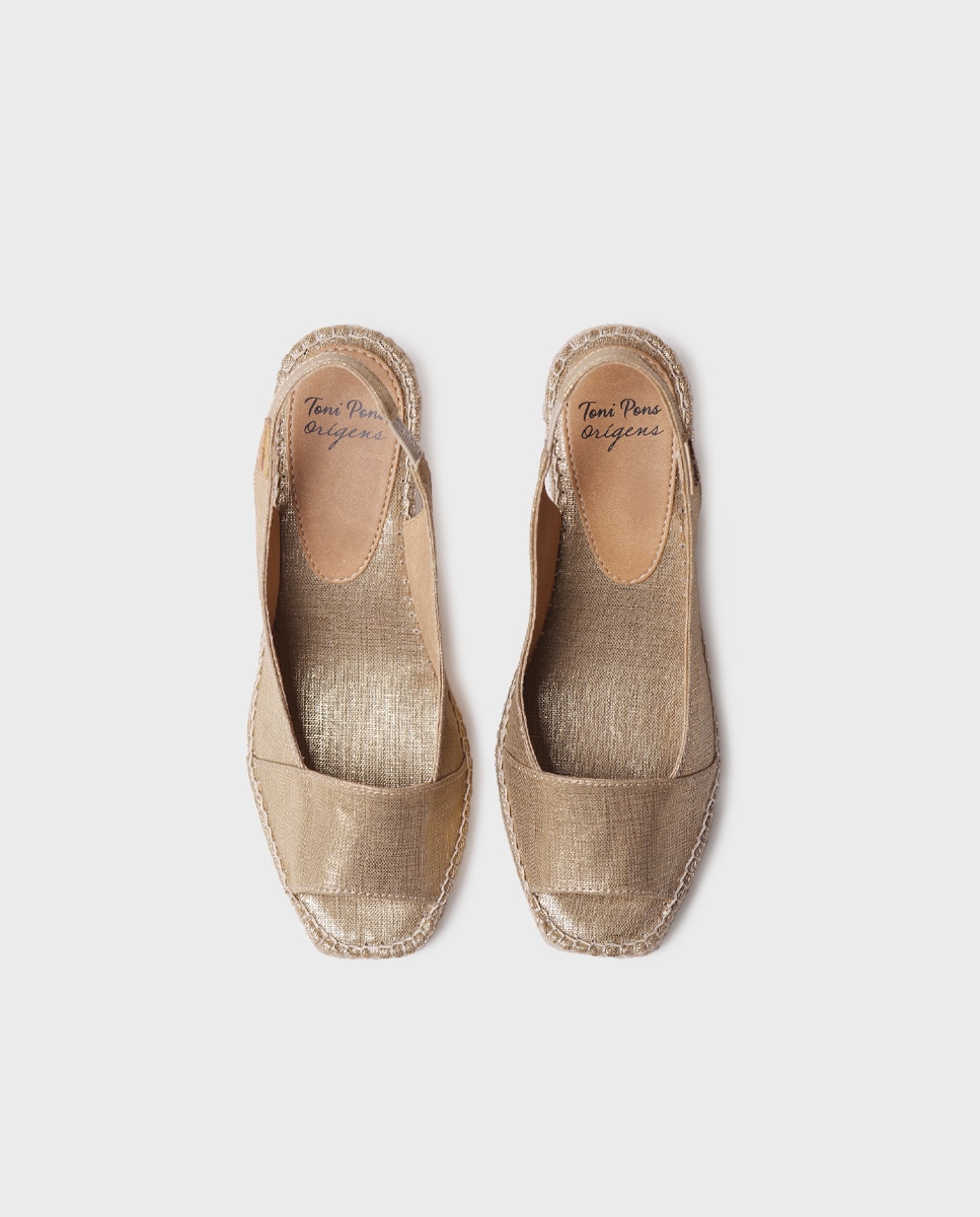 Alpercatas de Cunha em Tecido Ouro-3