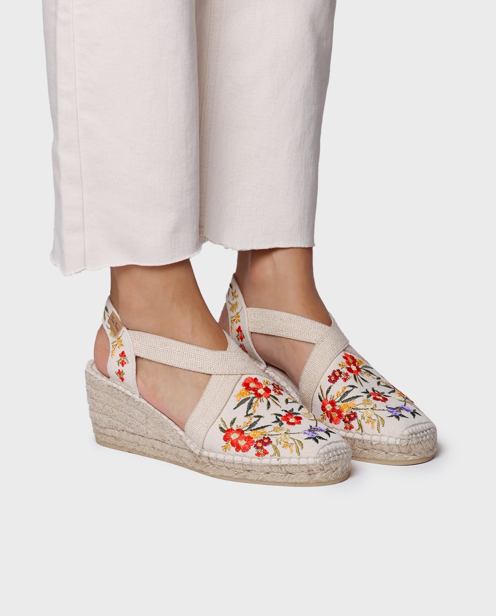 Alpercatas Rasas Estampadas com Elásticos Cru-4