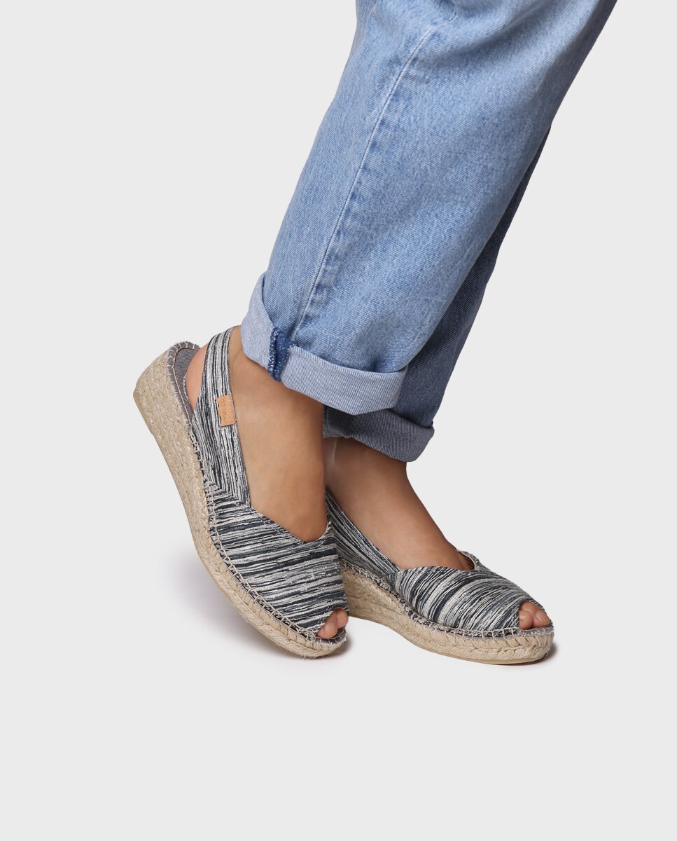 Alpercatas de Cunha em Tecido Preto-4