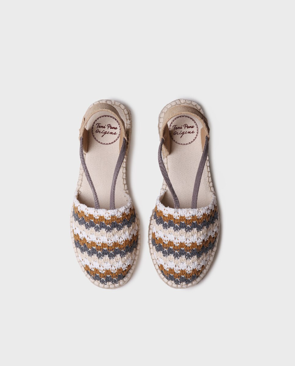 Alpercatas Rasas de Tecido Castanho-3