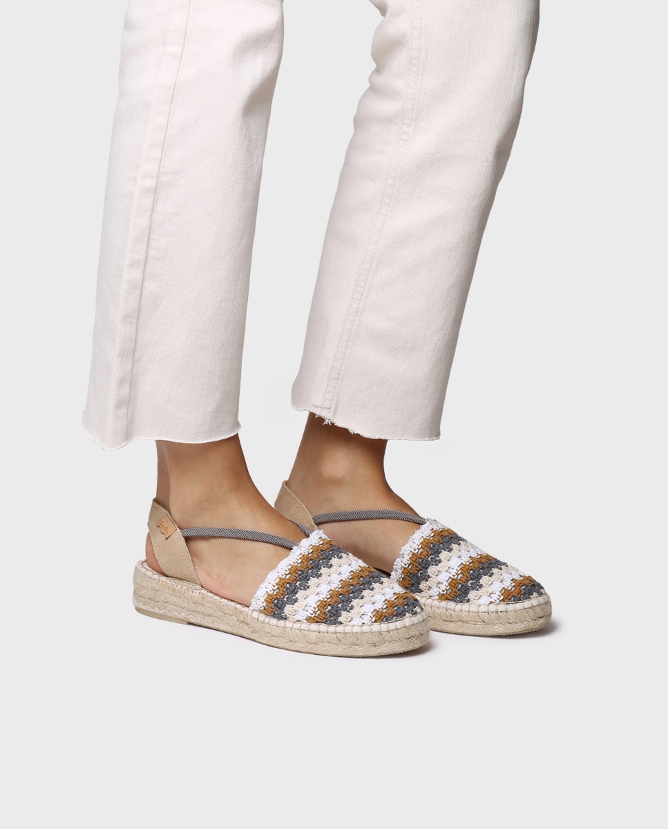 Alpercatas Rasas de Tecido Castanho-4