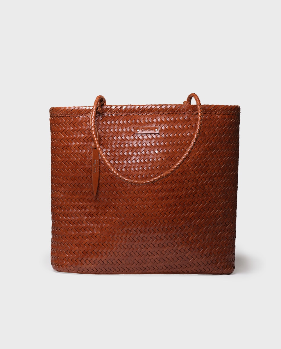 Imagem 0 de Mala de Ombro Tipo Shopper em Couro Entrançado