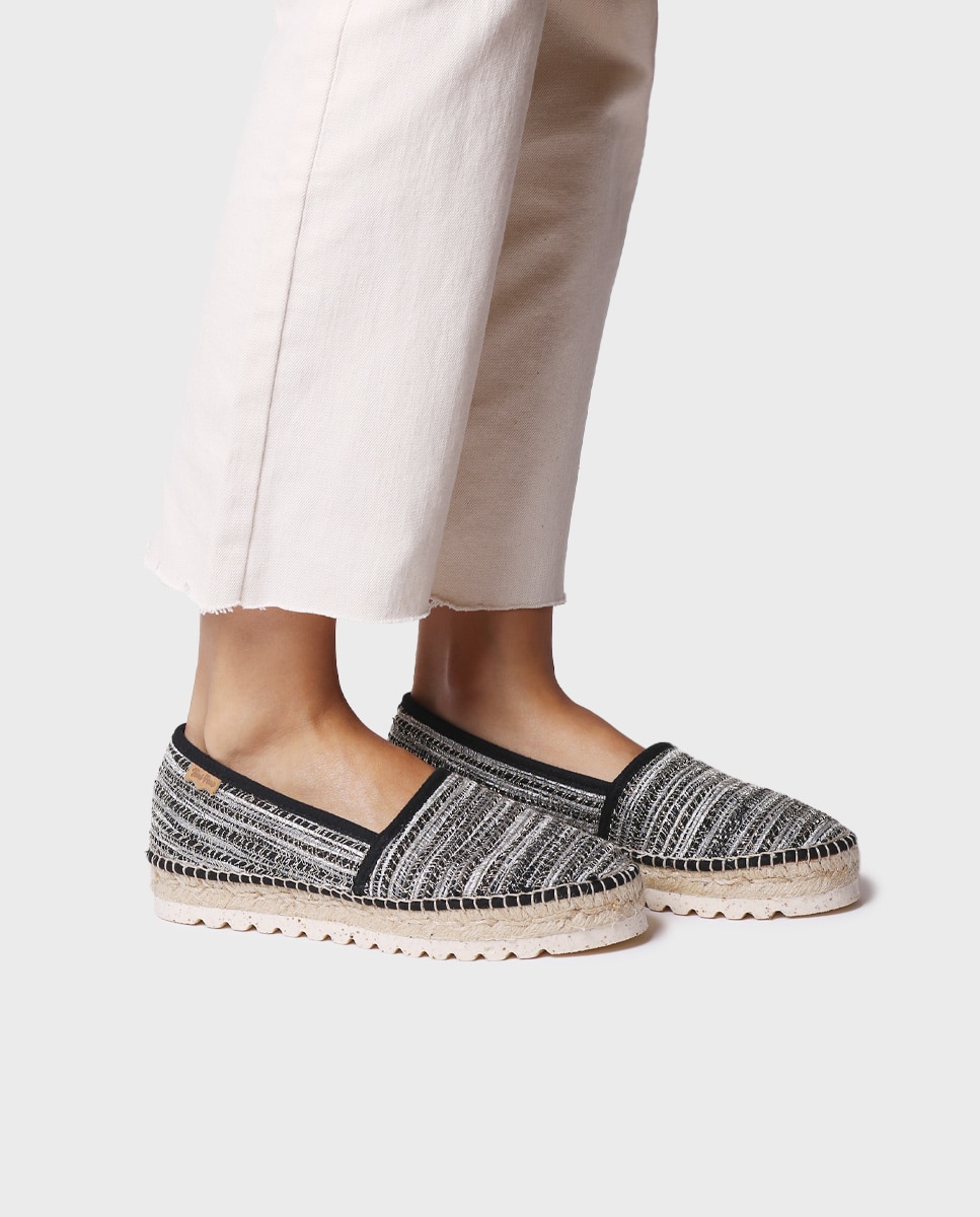 Alpercatas Rasas de Tecido Preto-4