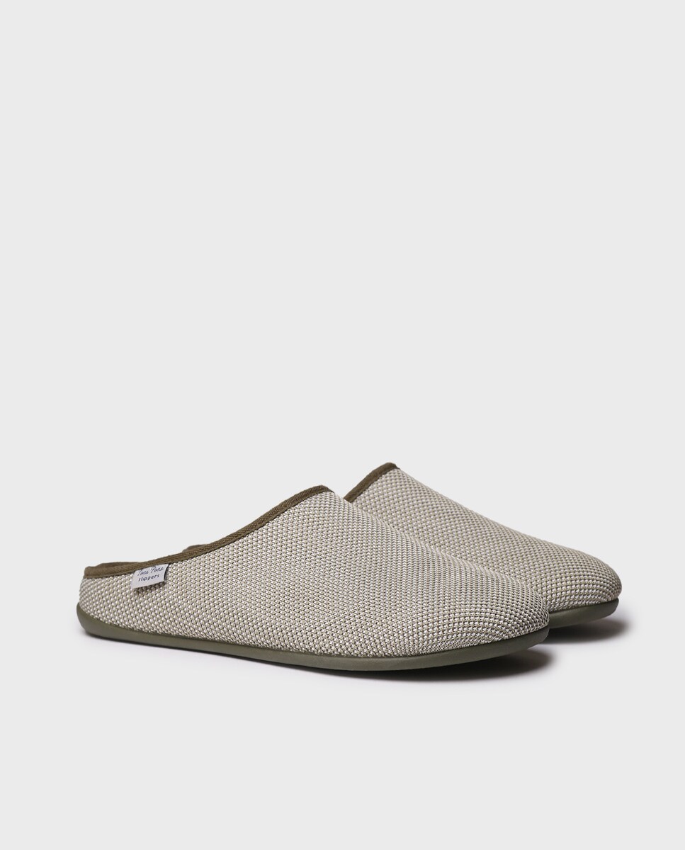 Pantufas em Tecido Tipo Rede Bege-2