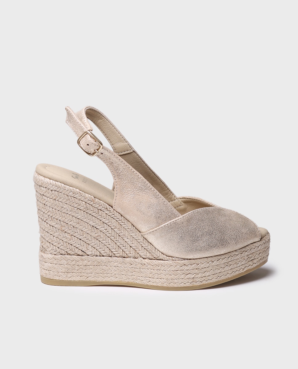 Alpercatas de Plataforma em Pele Ouro-1