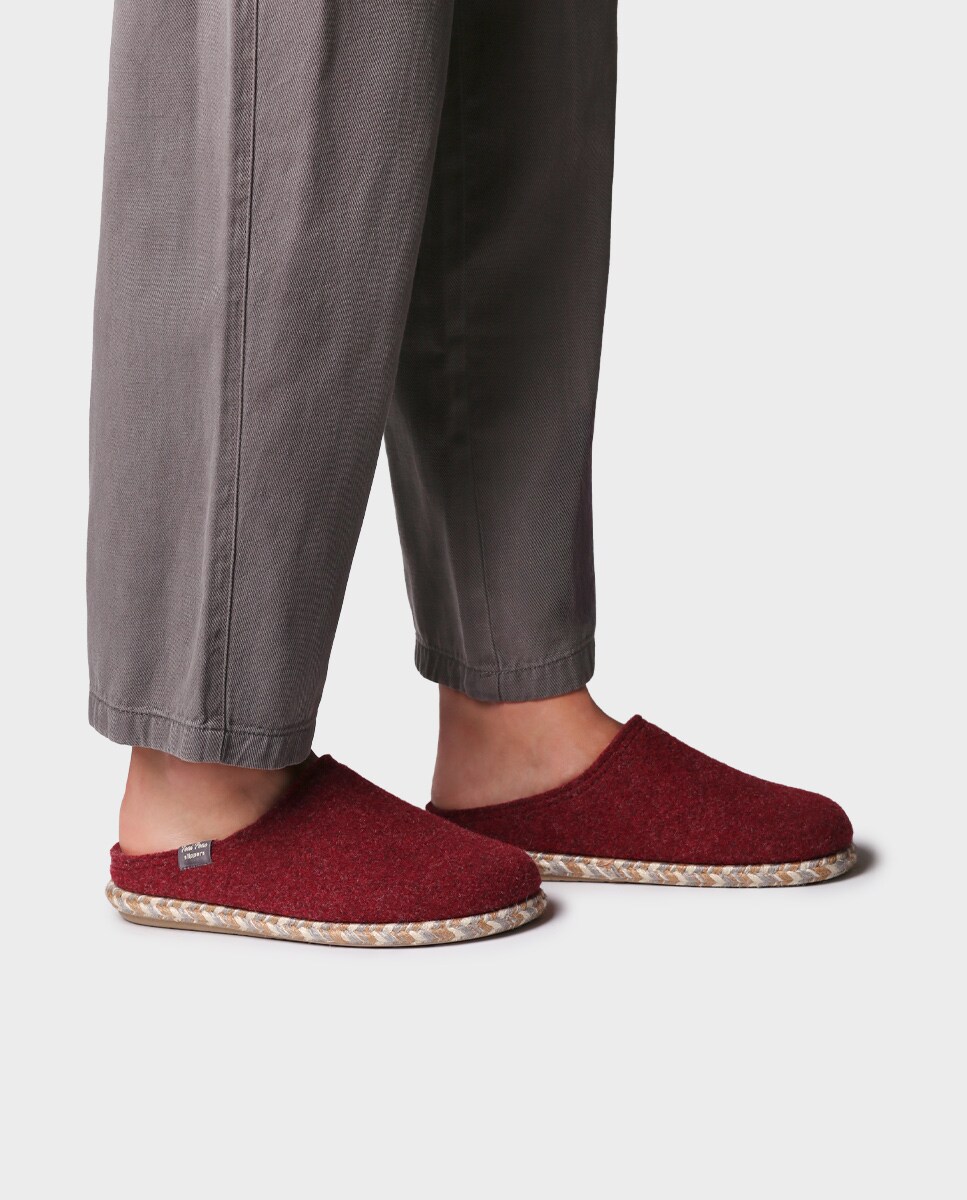 Pantufas Abertas de Feltro Vermelho-4