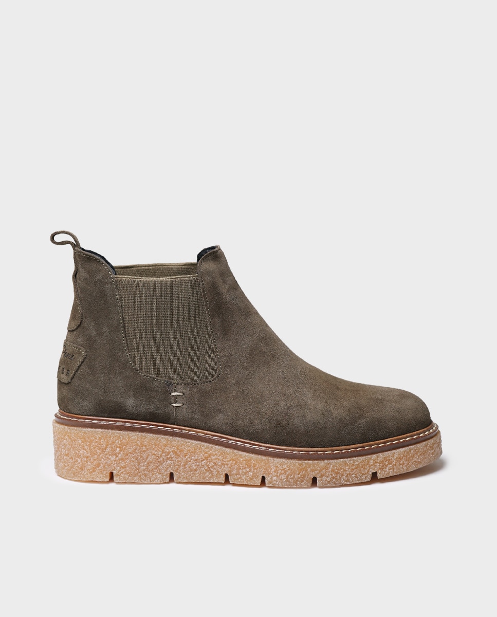 Botins de Camurça com Elásticos Caqui-1