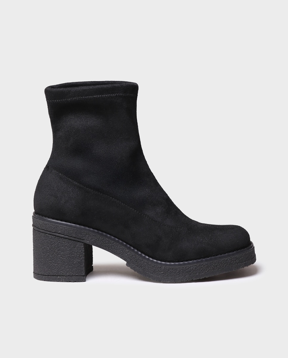 Botins de Tecido Elástico com Salto Preto-1