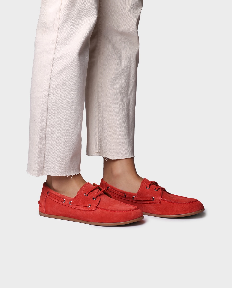 Mocassins Rasos de Camurça com Cordões Vermelho-4