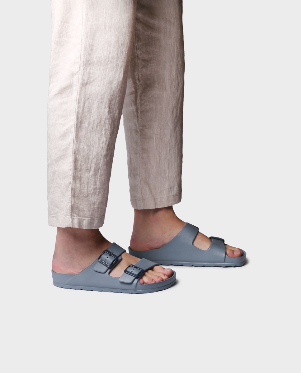 Chinelos de Borracha com Fivelas Azul-4