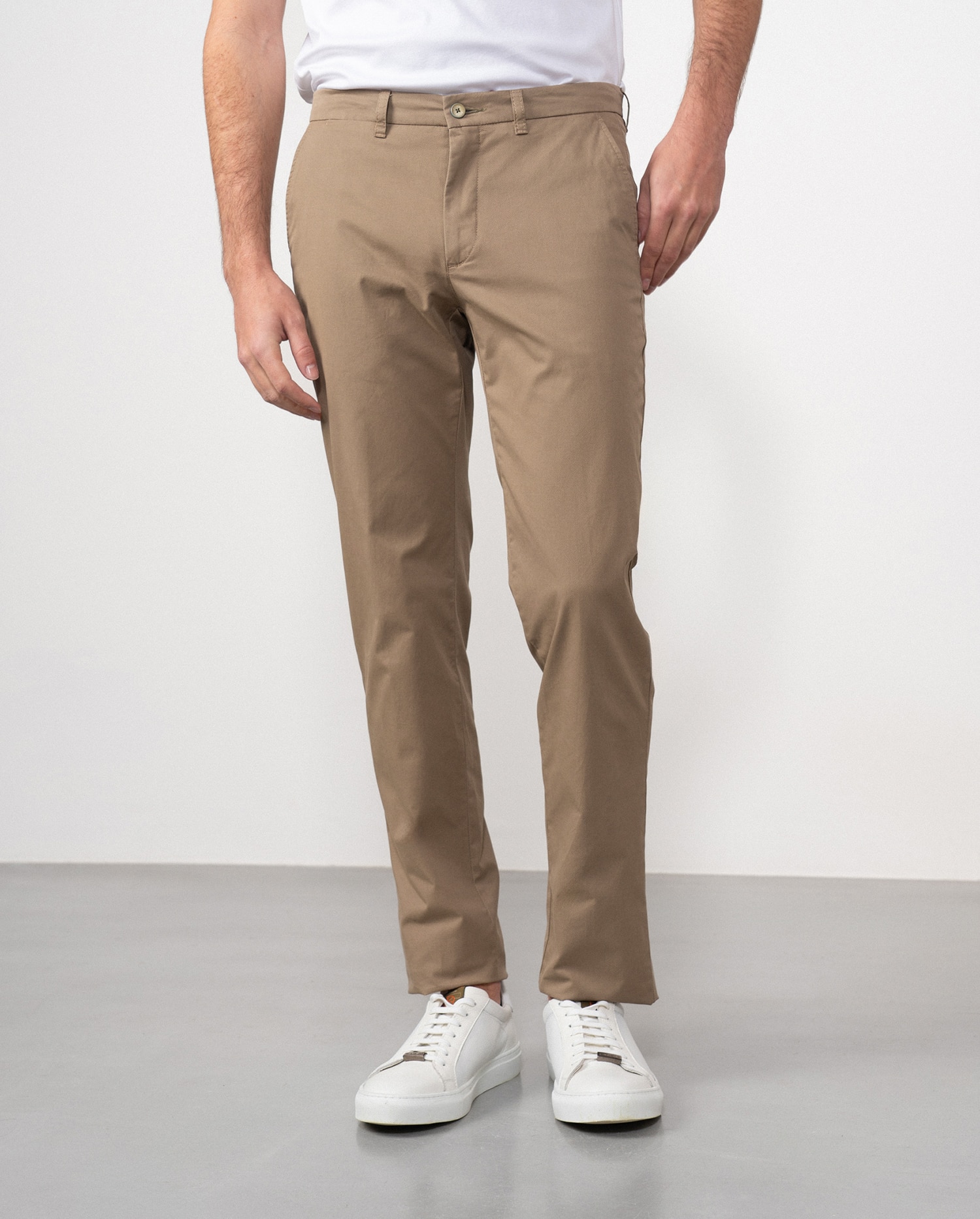 Calças Chino Slim Fit em Verde Castanho-claro-3
