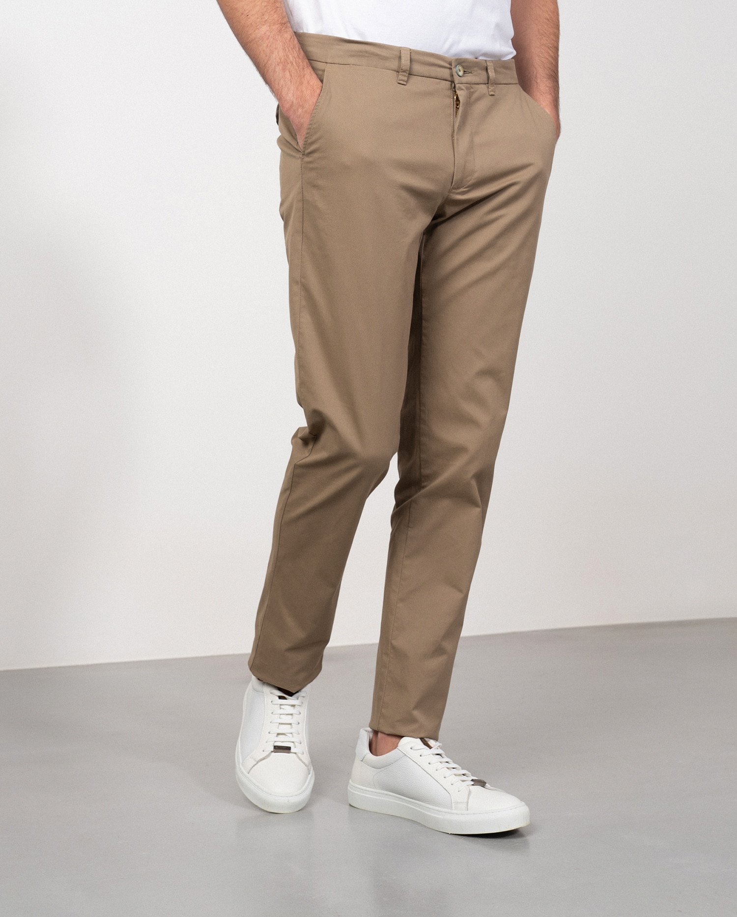 Calças Chino Slim Fit em Verde Castanho-claro-5