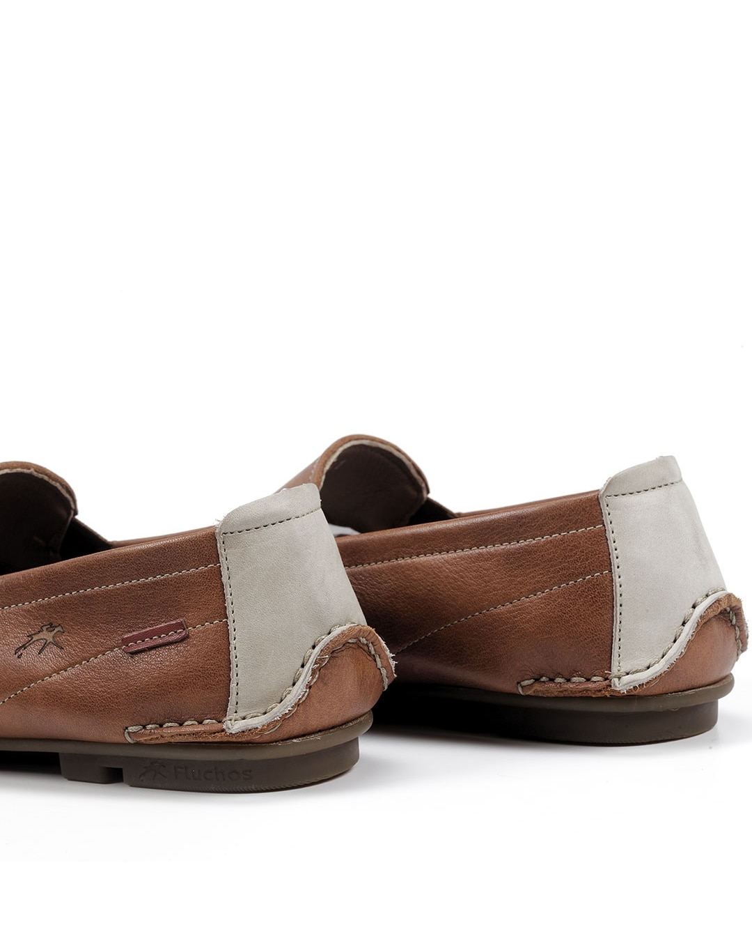 Mocassins Fabricados em Pele Castanho-7