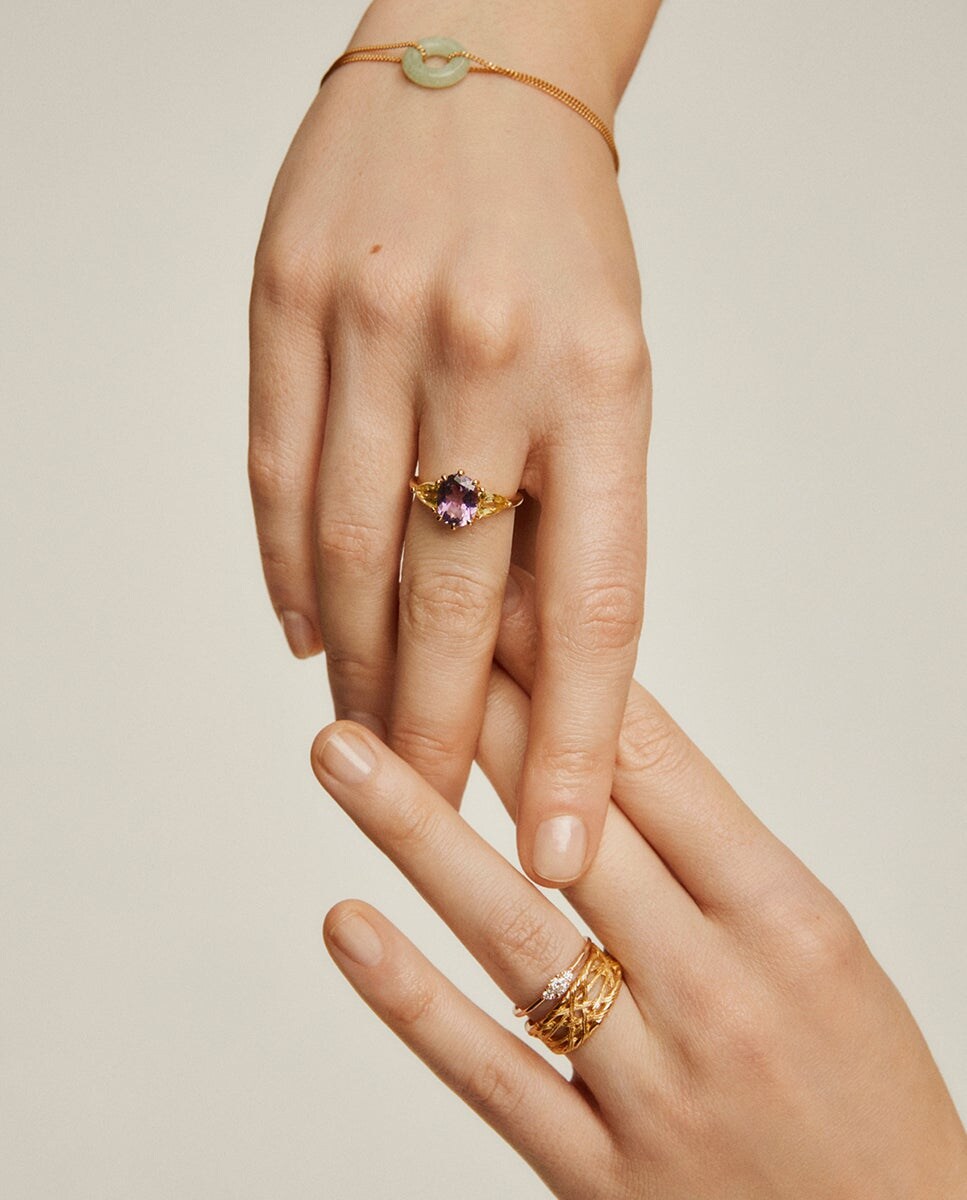 Anel com Três Pedras de Prata Banhada em Ouro Amarelo de 18K com Ametista Roxa e Quartzos Amarelos Roxo-6