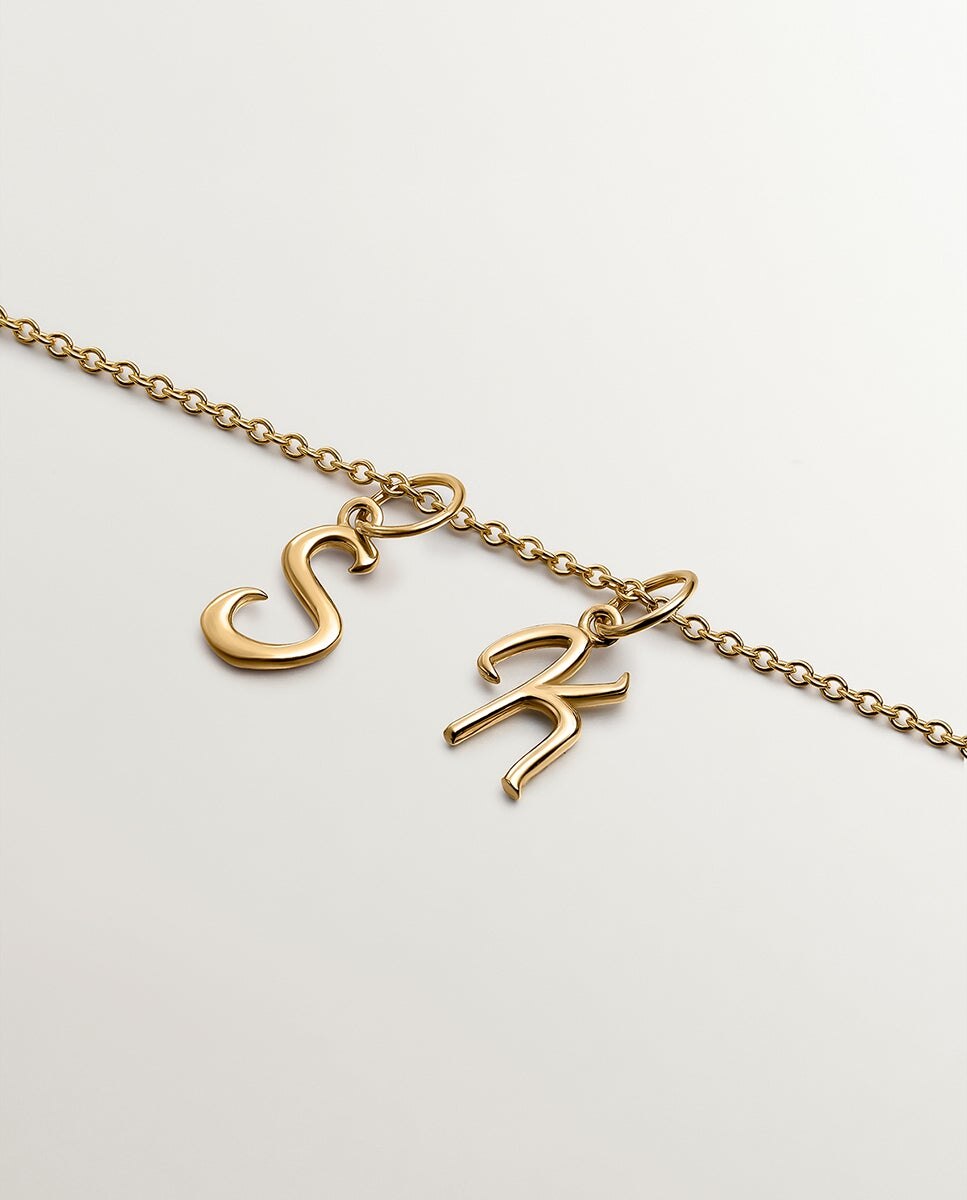 Charm de Prata 925 Banhada em Ouro Amarelo de 18k com Inicial K Ouro-3