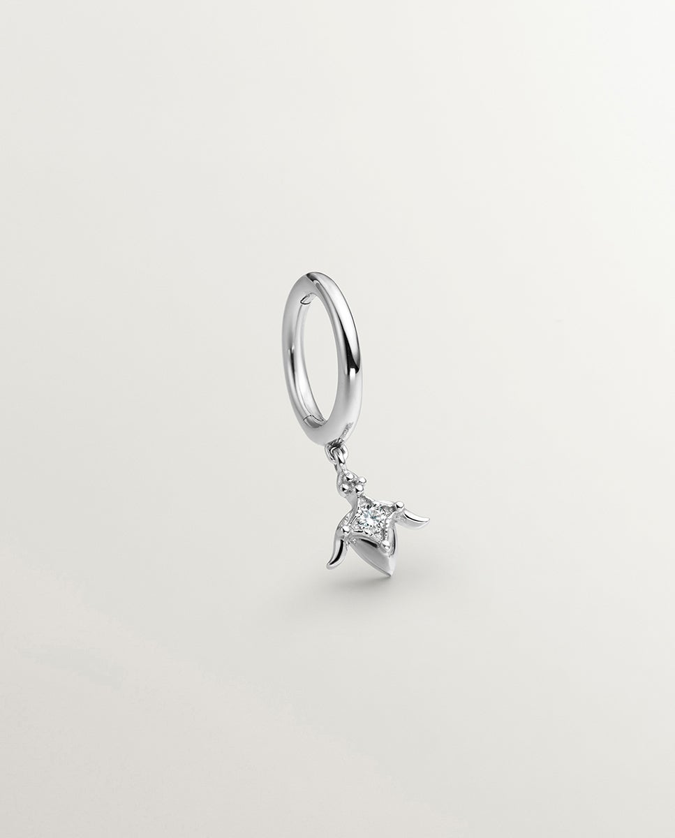 Brinco Individual de Argola Pequena de Ouro Branco 9k com Diamante e Flor de Lótus Branco-1
