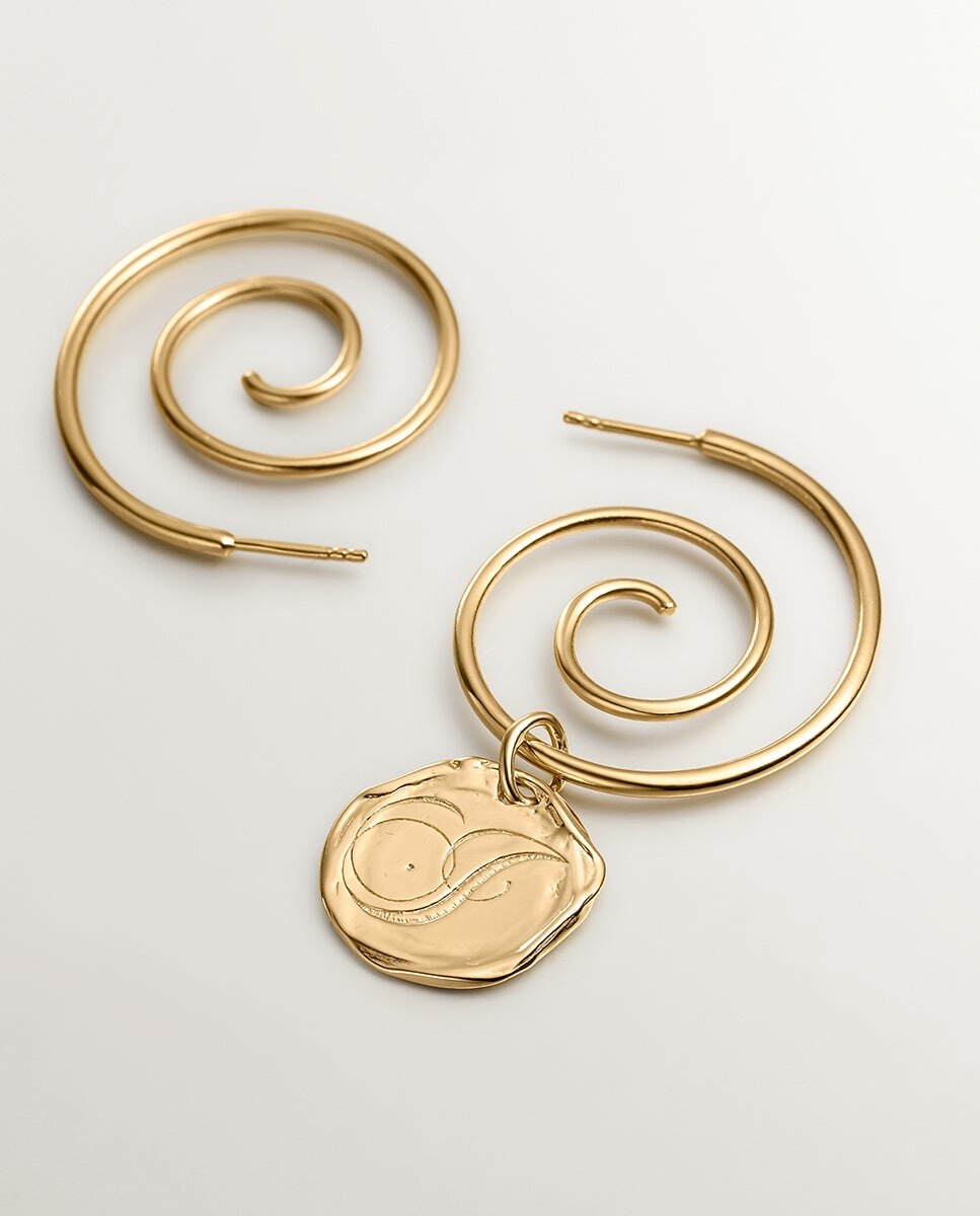 Charm Artesanal de Prata 925 Banhada em Ouro Amarelo de 18k com Inicial J Ouro-3