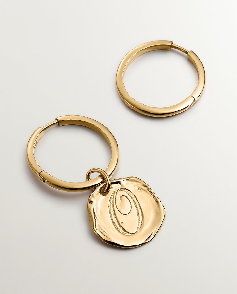 Charm Artesanal de Prata 925 Banhada em Ouro Amarelo de 18k com Inicial o Ouro-3