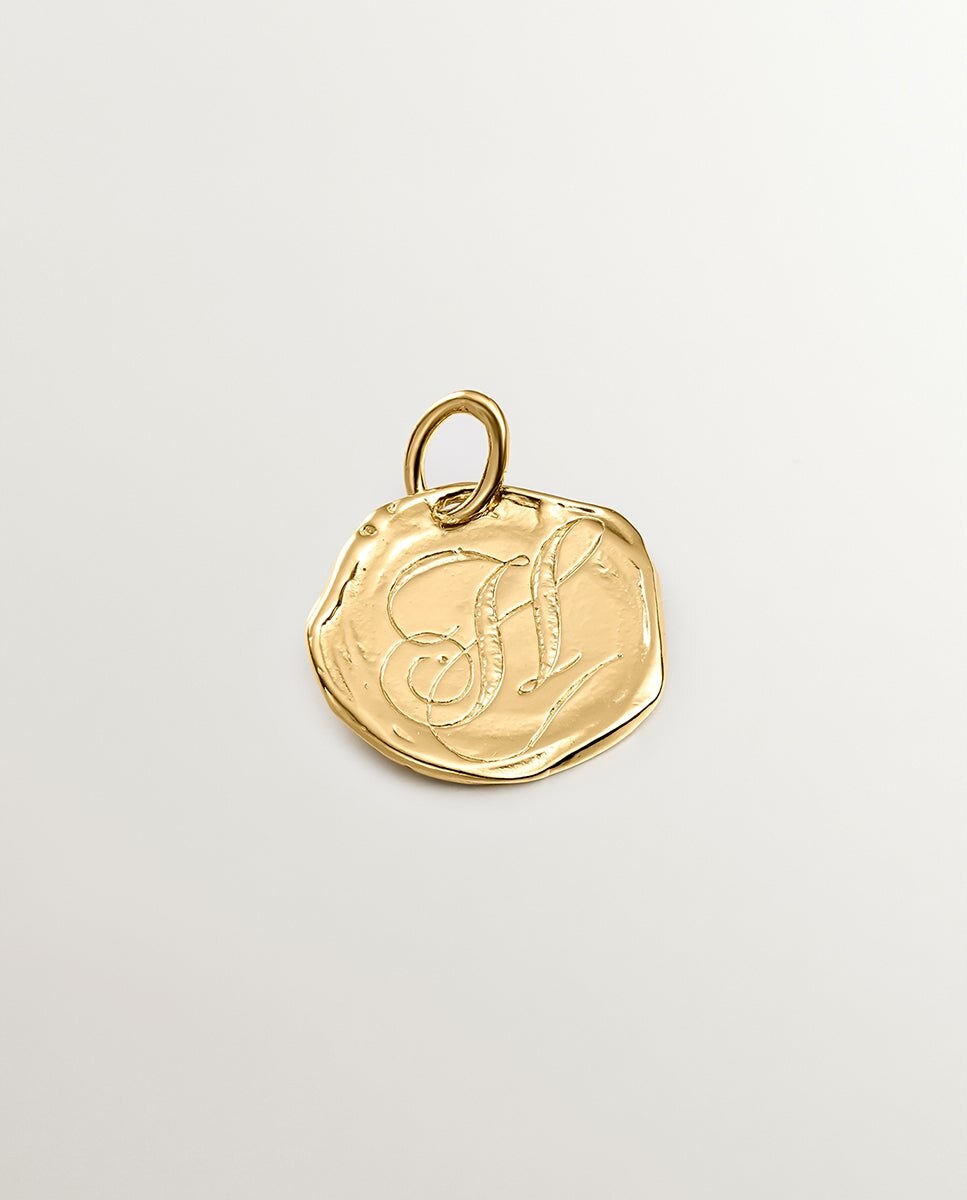Imagem 0 de Charm Artesanal de Prata 925 Banhada em Ouro Amarelo de 18k com Inicial H