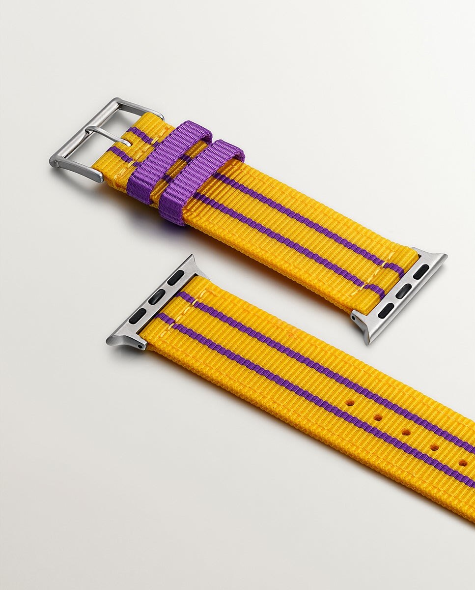 Personalize o seu Apple Watch de 38 mm ou 40 mm com nossas divertidas pulseiras. Encontre os seus favoritos e troque-os para combiná-los com todos os seus looks Multicolor-2