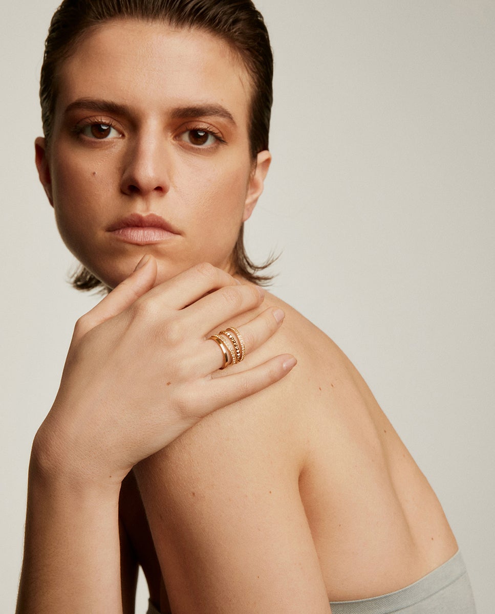 Anel Multibraço de Prata 925 Banhada em Ouro Amarelo de 18k com Relevo e Topázios Brancos Branco-2