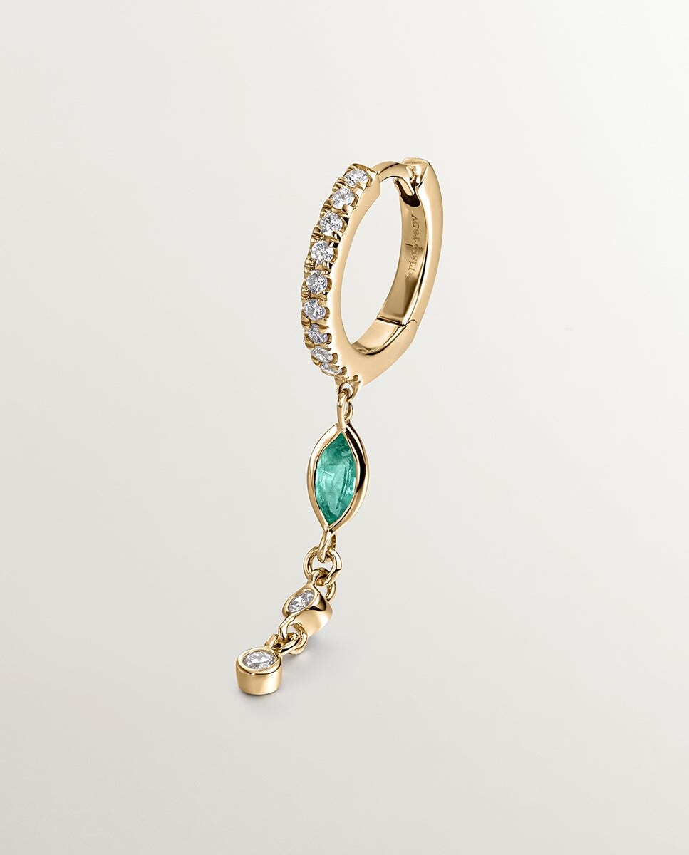Brinco Individual de Argola Pequena de Ouro Amarelo 9k com Corrente de Diamantes e Esmeralda Branco-5