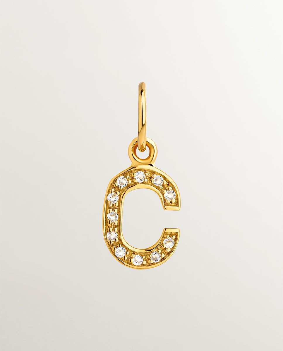 Charm de Prata 925 Banhada em Ouro Amarelo de 18k e Topázios Brancos Inicial C Branco-1