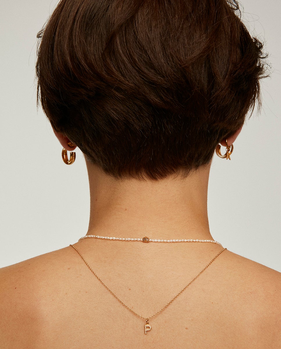 Charm de Prata 925 Banhada em Ouro Amarelo de 18k e Topázios Brancos Inicial P Branco-4