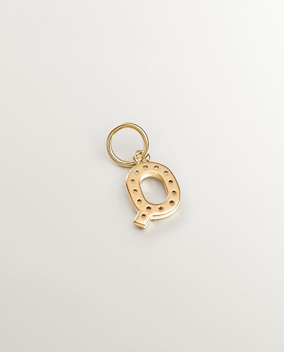 Charm de Prata 925 Banhada em Ouro Amarelo de 18k e Topázios Brancos Inicial Q Branco-2