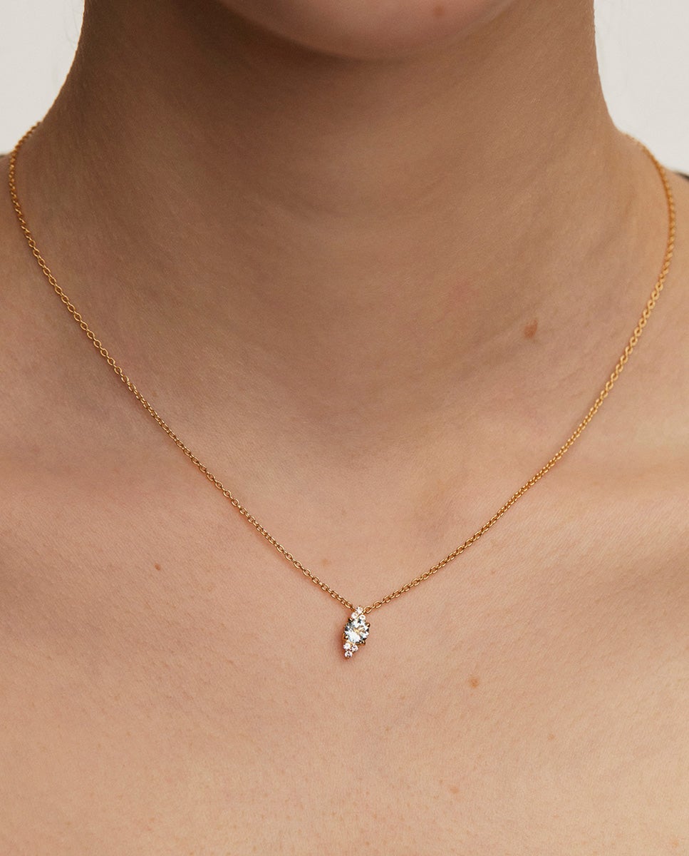 Pendente de Prata 925 Banhada em Ouro Amarelo de 18k com Topázio Azul Sky e Safiras Brancas Azul-2