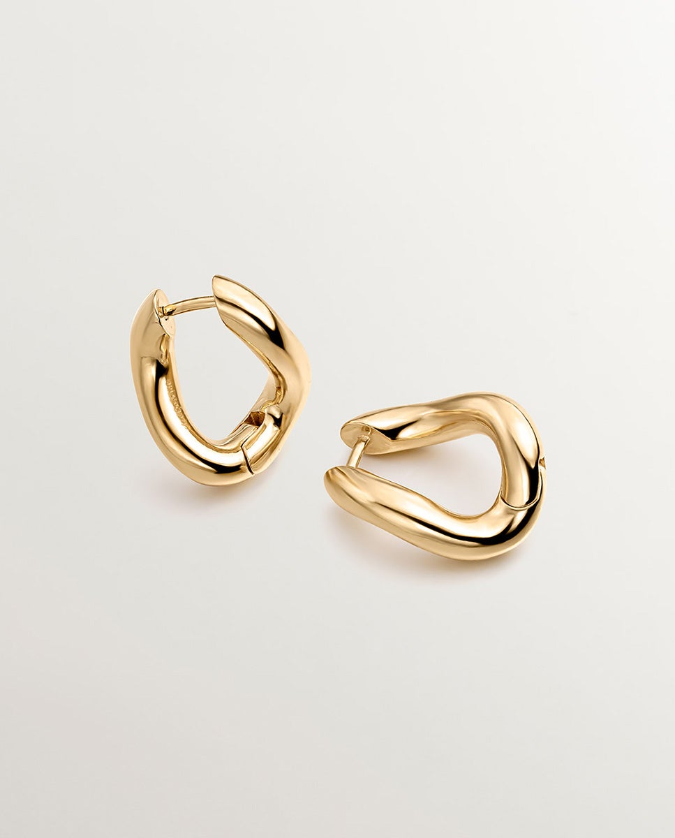 Brincos de Argola Médios Grossos de Prata 925 Banhada em Ouro Amarelo de 18k com Forma Ondulada Ouro-3