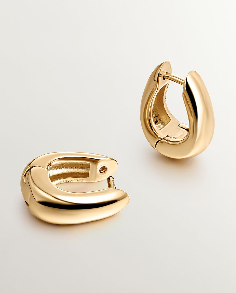 Brincos de Aro Médios Grossos em Prata 925 com Banho em Ouro Amarelo de 18k com Forma Ovalada Ouro-3