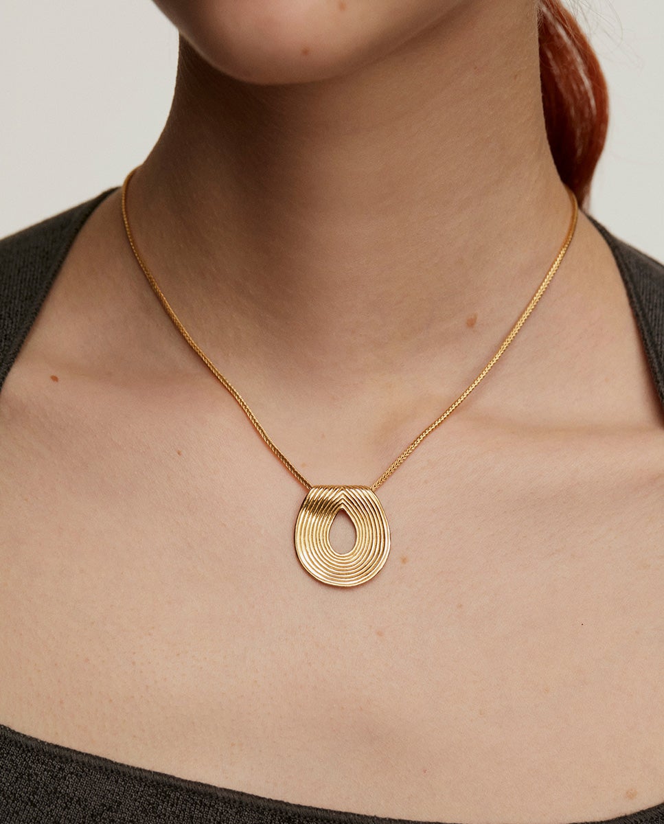Pendentes Ovalados de Prata 925 Banhada em Ouro Amarelo de 18k com Relevo Ouro-2